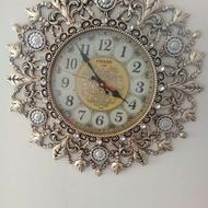 ساعت دیواری طرح برنز