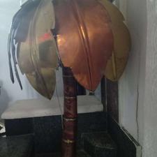 این نخل بسیار سنگین وقدیمی هستش