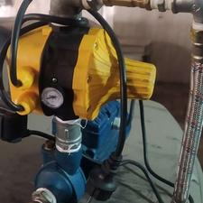 پمپ و مخزن آب