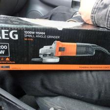 یک عدد مینی سنگ فلز المانی