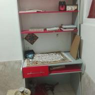 میز تحریر کاملا تمیز