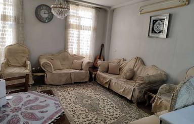 تهاتری آپارتمان در تهران با باغچه مسکونی