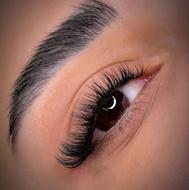 خدمات اکستنش مژه با بهترین کیفیت متریال