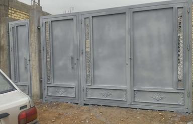 خانه بزرگ دو واحد همکف