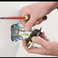 برق کار نیمه ماهر ماهر نیازمندیم