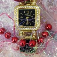 فروش یک عدد ساعت زنانه دخترانه مارک موناکس طلایی