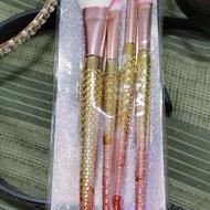 فروش یک بسته براش ماهی آرایشی