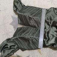 لباس مجلسی سبز سایز 40 42 کاپ دار چاک دار دنباله دار