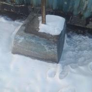 گلدان بتنی محوطه