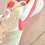 کفش ورزشی داخل سالن . اورجینال