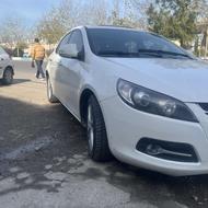 Jac یک کاپوت رنگ