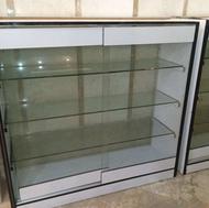 ویترین مغازه