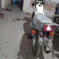 فروش موتور200مدل 95 تمام مدارک تخفیف هم داره معاوضه هم میکنم