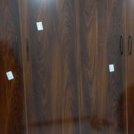 دو عدد کمد اتاق خواب و یک کمد جا کفشی و پنج متر کابینت نو
