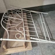 تخت دونفره سفید فلزی