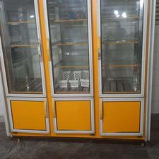 یخچال رستوران