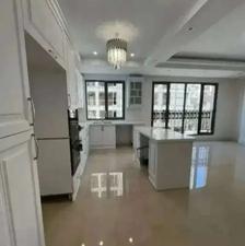 100 متر.   فستیوال نور و نقشه     در پونک