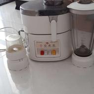 اب میوه گیری