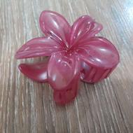 کلیپس طرح گل ، رنگ سرخابی/صورتی قرمز