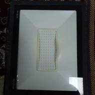 پروژکتور فروشی