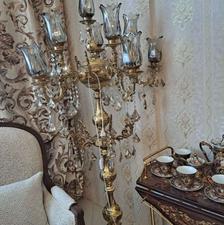 آباژور ایستاده