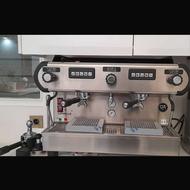 قهوه ساز کاملا سالم و تمیز