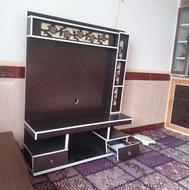 میز تلوزیون حتی یک خط ‌وخش ندارد