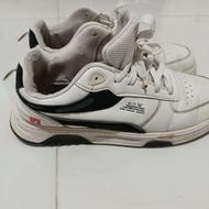 کفش سفید مردانه