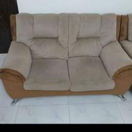 مبل راحتی جنس پارچه مخمل برجسته