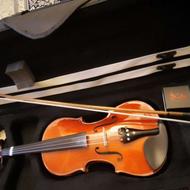 ویولن درحد والنسیا 4/4