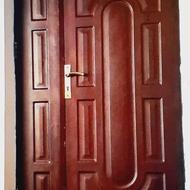 درب ورودی اپارتمان