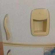 یخچالش خوب یکی دیگ گرفتم خواستم بفروشمش