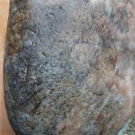 فروش سنگ به وزن حدود سه کیلوگرم