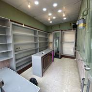 ویترین مغازه بوتیک