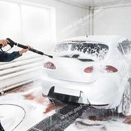 کارگر‌جهت کار در کارواش