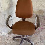 صندلی چرخدار سالم تمیز