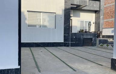 ویلا 250 متر زمین 170 متر بنا