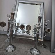 آیینه و شمعدان