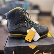 کفش کوهنوردی