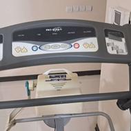 یک عدد تردمیل 5 کاره با شیب برقی تایوانی پروسوپرا