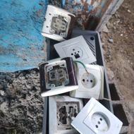 کلید و پریز کار کرده و نو