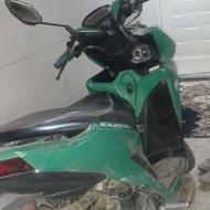 یک عدد موتور سیکلت کلیک