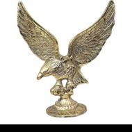 عقاب برنجی مقطوع