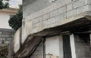 خانه قدیمی در بهترین ویوی ممکن در روستای است کنار