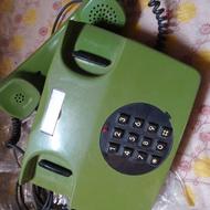 تلفن رومیزی قدیمی