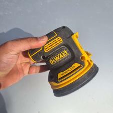 سنباده لرزان شارژی استوک دیوالت