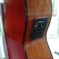 گیتار آریا پیکاپدار کات وی AK 35 CE