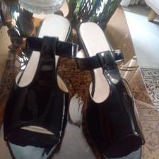 صندل ورنی پانخورده