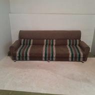 کاناپه قدیمی