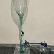 گلدان وتنگ ماهی باهم